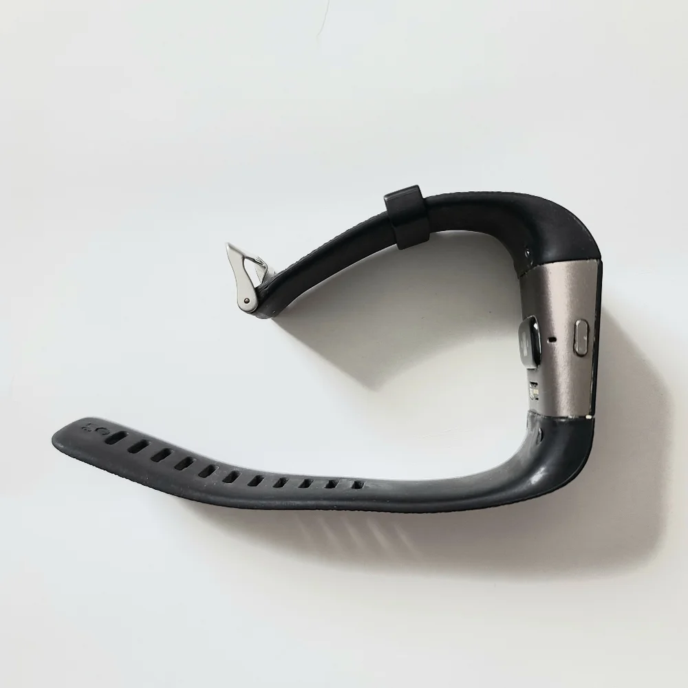 8/28 FITBIT SURGE W/Box